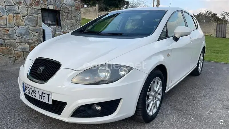 Usado Seat Leon Copa 90 CV (66 kW) 2011 Blanco Utilitario