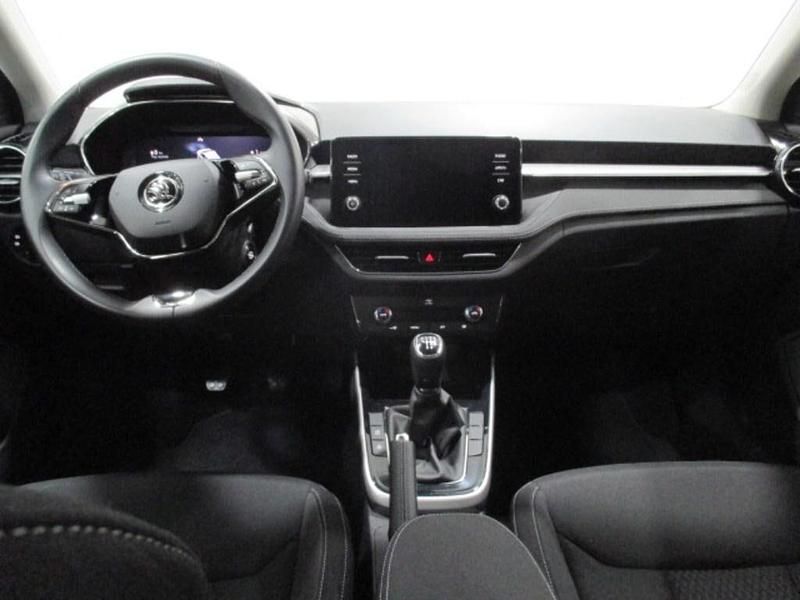 Blanco Usado 2023 Skoda Fabia Ambition Utilitario | 14.990 € (Precio justo) - Imagen 1/1