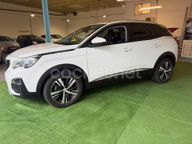 Usado Peugeot 3008 Allure 130 CV (95 kW) 2018 Blanco SUV