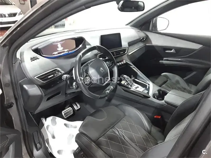 Usado Peugeot 5008 GTi 180 CV (132 kW) 2018 Gris / plata SUV