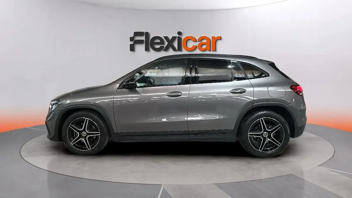 Usado Mercedes GLA200 163 CV (119 kW) 2022 Gris SUV