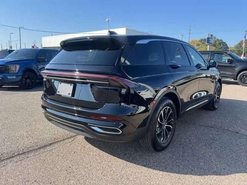 Usado Lincoln Nautilus 250 CV (183 kW) 2024 Negro SUV