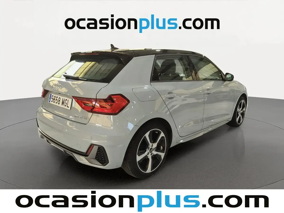 Usado Audi A1 Sportback S-Line 95 CV (69 kW) 2023 Gris Utilitario