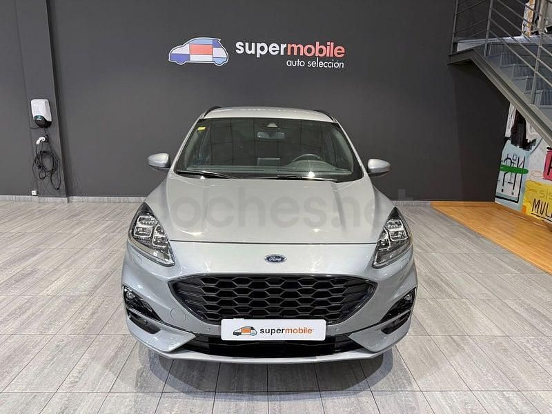 Usado Ford Kuga ST-Line X 150 CV (110 kW) 2020 Gris / plata SUV