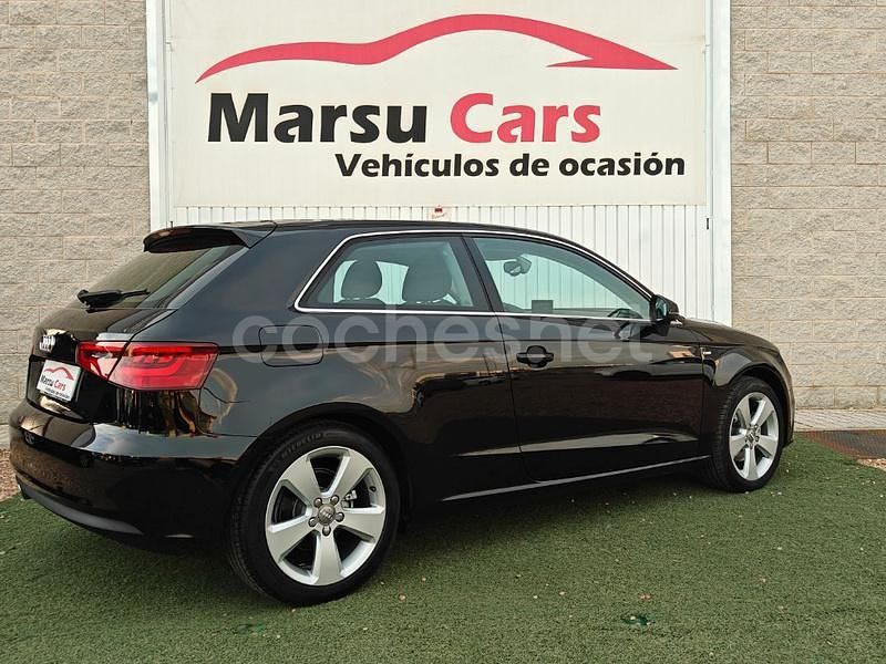 Usado Audi A3 Attraction 150 CV (110 kW) 2014 Negro Berlina