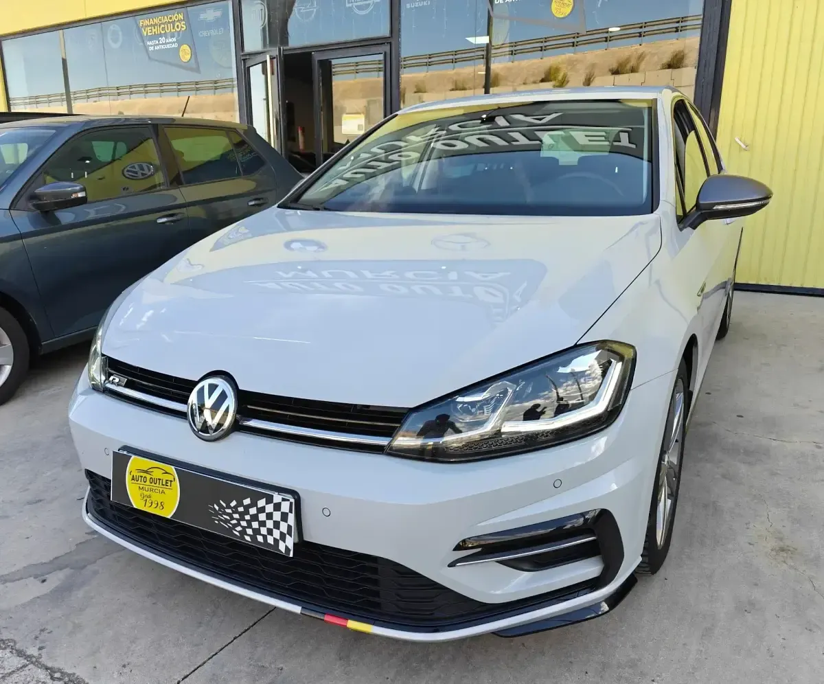 Usado VW Golf VII Sportline 115 CV (84 kW) 2017 Blanco Berlina
