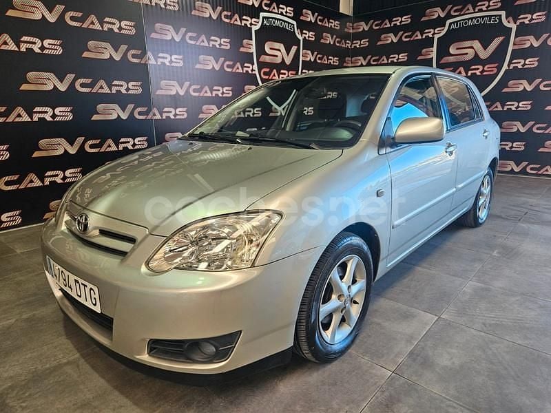 Usado Toyota Corolla Sol 116 CV (85 kW) 2005 Gris / plata Berlina