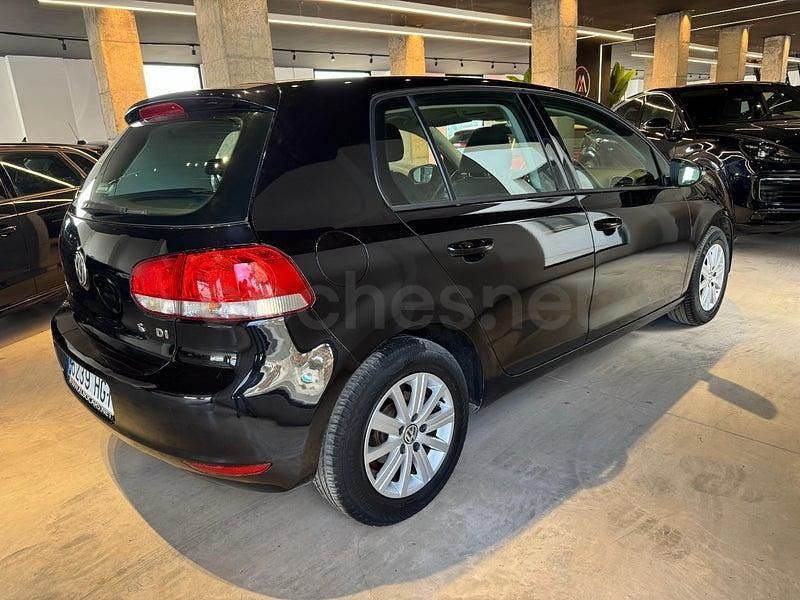 Usado VW Golf VII Advance 105 CV (77 kW) 2012 Negro Berlina