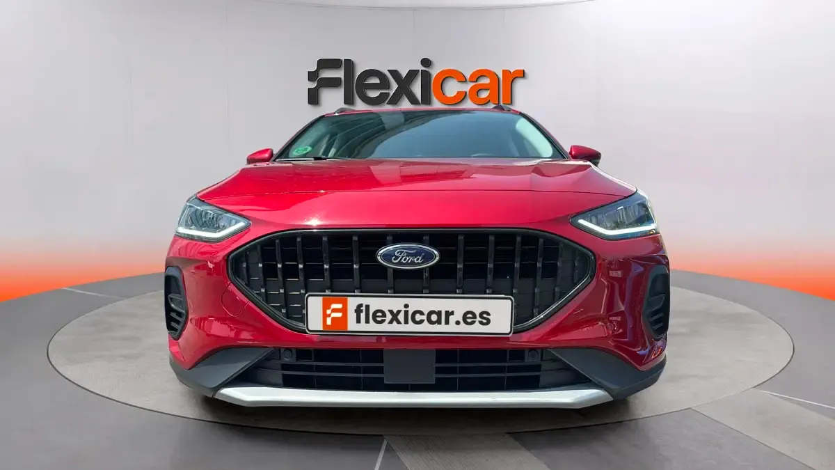 Usado Ford Focus Active X 116 CV (85 kW) 2024 Rojo Berlina