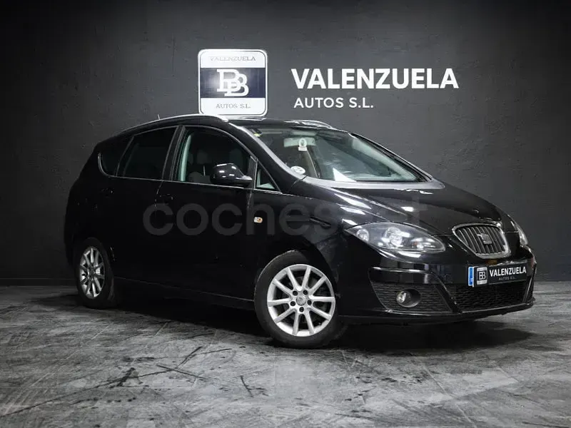 Usado Seat Altea XL Style 105 CV (77 kW) 2010 Negro Monovolumen