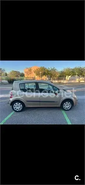 Usado Renault Modus Dynamique 65 CV (47 kW) 2005 Beige Monovolumen