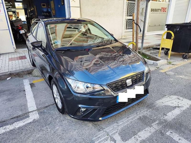 Usado Seat Ibiza Style 95 CV (69 kW) 2021 Gris / plata Utilitario