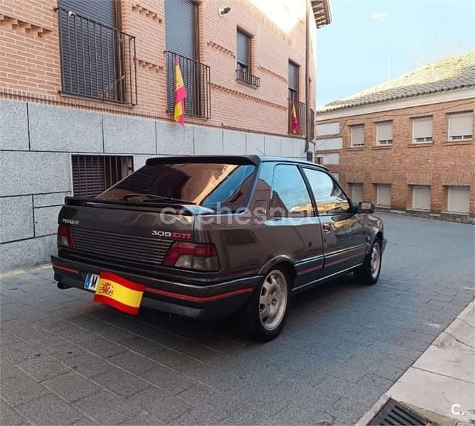 Usado Peugeot 309 GTi 130 CV (95 kW) 1990 Negro Utilitario