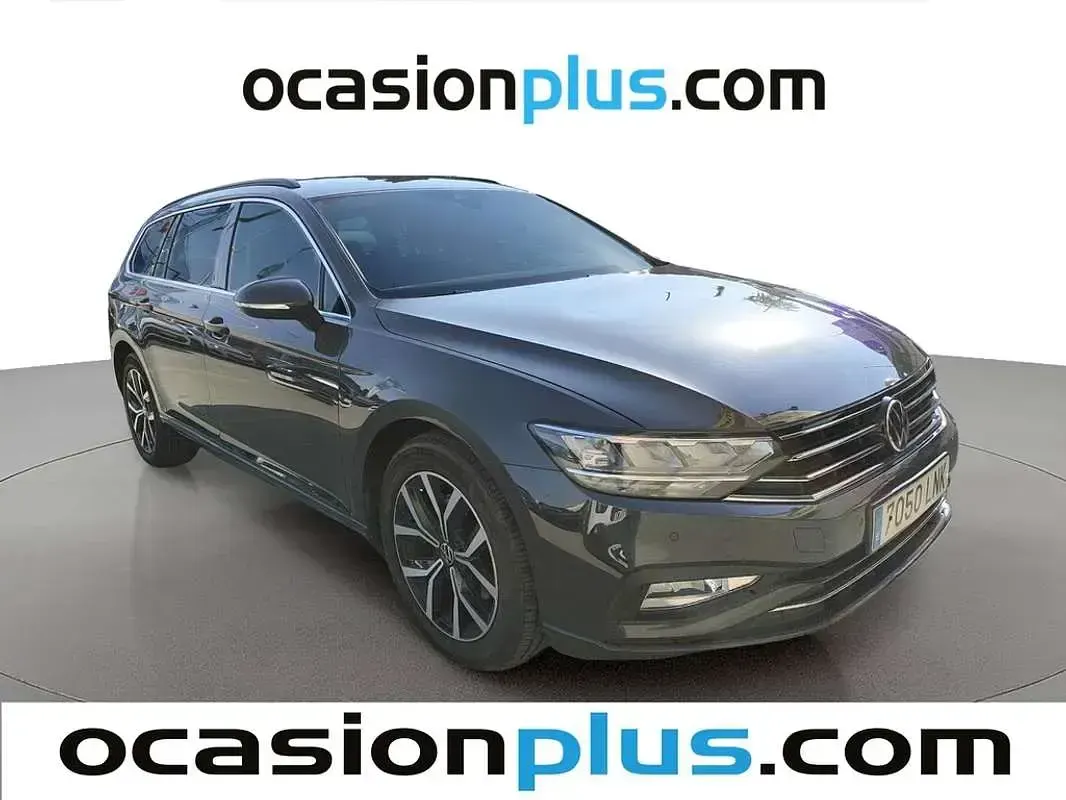 Usado VW Passat Executive 150 CV (110 kW) 2021 Gris Familiar