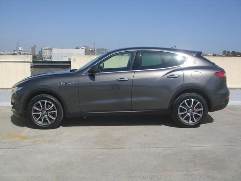Usado Maserati Levante 275 CV (202 kW) 2016 Marrón SUV