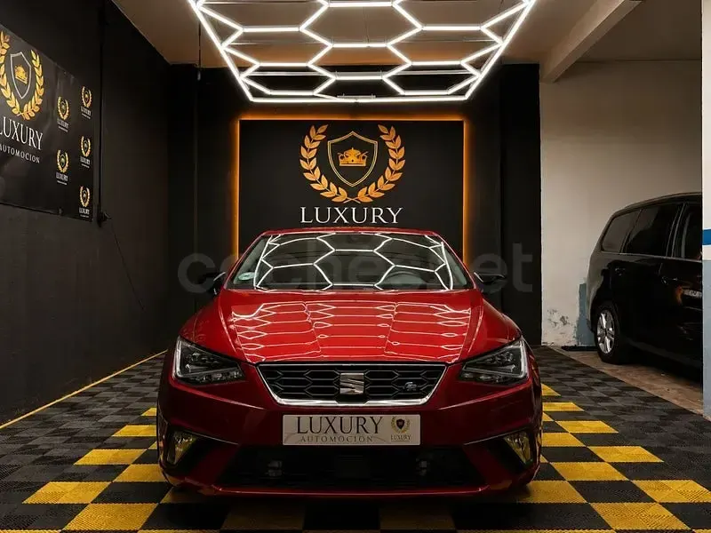 Usado Seat Ibiza FR 110 CV (80 kW) 2021 Rojo Utilitario