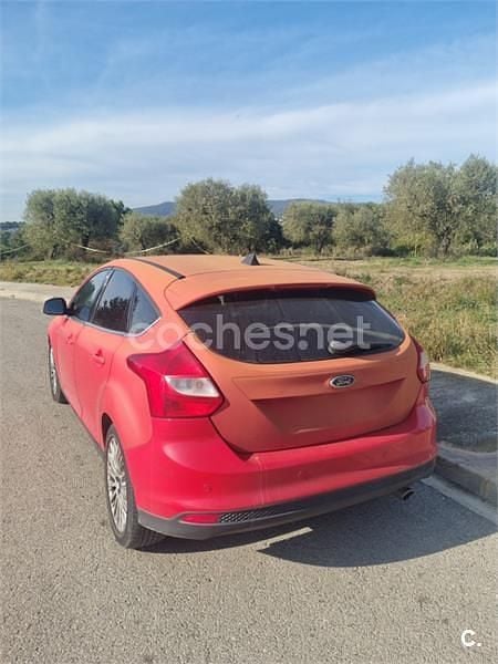 Rojo Usado 2012 Ford Focus Titanium Berlina | 5000 € (Buen precio) - Imagen 1/3