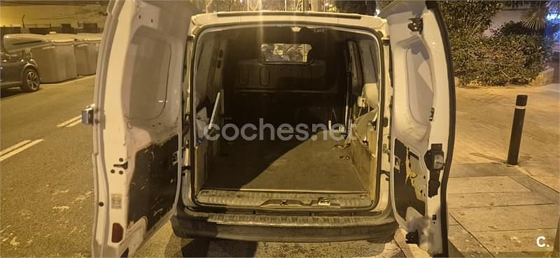 Usado Renault Kangoo SE 90 CV (66 kW) 2016 Blanco Familiar