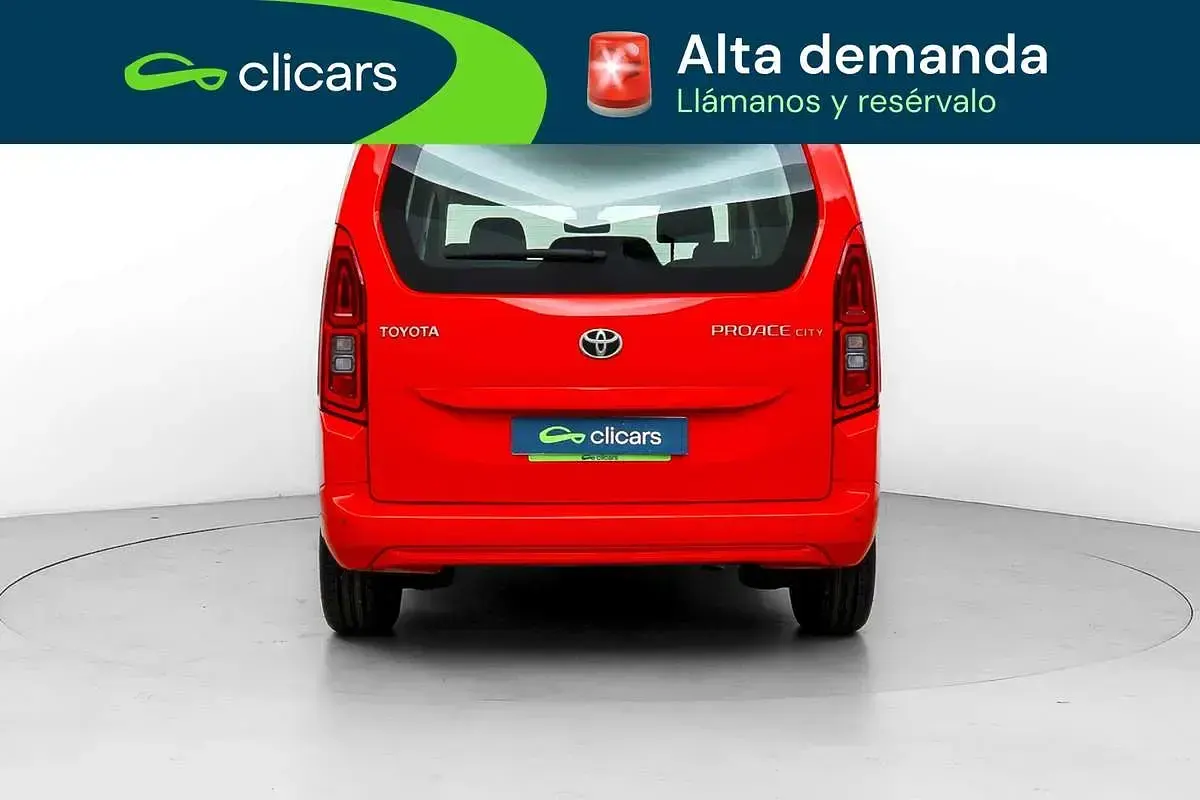 Usado Toyota Proace City Advance 131 CV (96 kW) 2024 Rojo Monovolumen