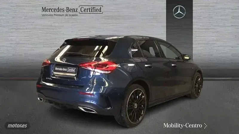 Usado Mercedes A250 218 CV (160 kW) 2021 Azul Berlina