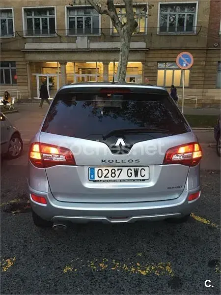 Usado Renault Koleos Dynamique 150 CV (110 kW) 2010 Gris / plata SUV