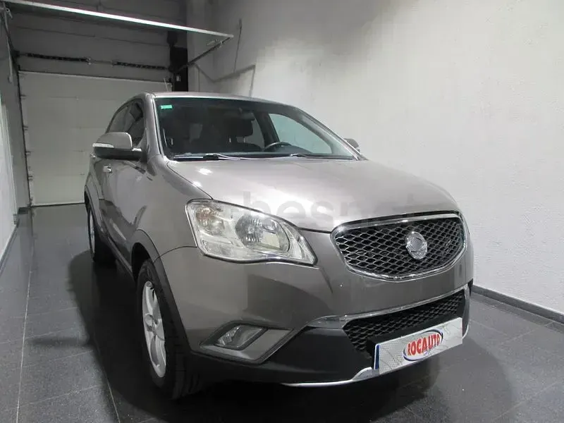 Usado SsangYong Korando 175 CV (128 kW) 2013 Beige SUV