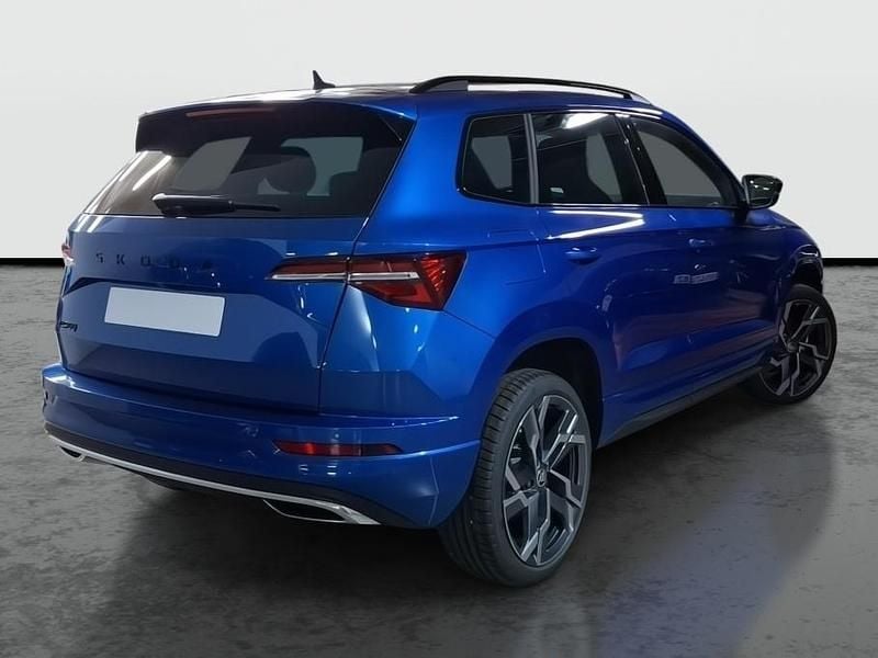 Usado Skoda Karoq SportLine 150 CV (110 kW) 2025 Azul race metalizado SUV