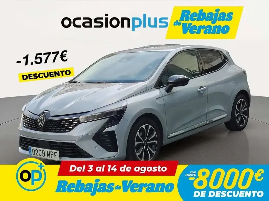 Usado Renault Clio Techno 91 CV (66 kW) 2024 Gris Utilitario