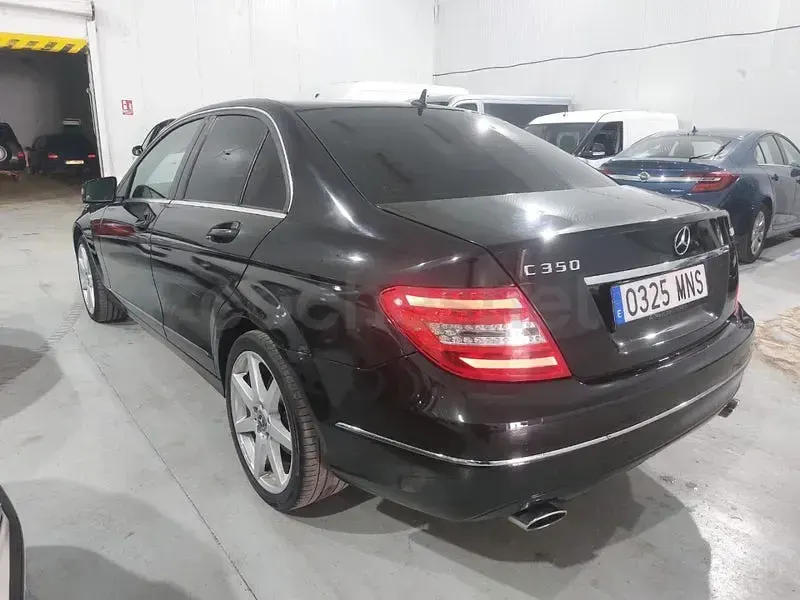 Usado Mercedes C350 Avantgarde 265 CV (194 kW) 2013 Negro Berlina