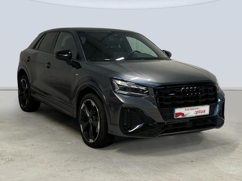 Usado Audi Q2 190 CV (139 kW) 2022 Gris SUV