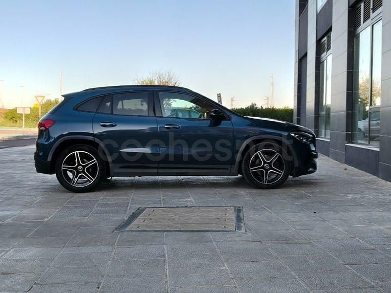 Usado Mercedes GLA200 150 HP (110 kW) 2020 Azul SUV