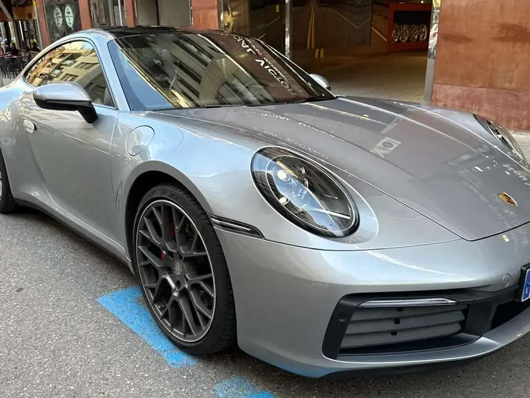Usado Porsche 911 Carrera 4S 450 CV (330 kW) 2021 Plateado Coupe