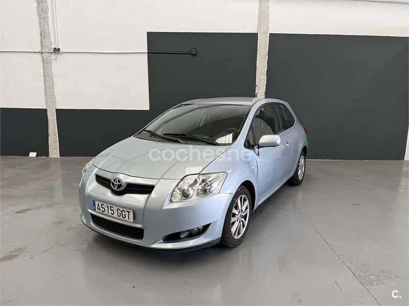 Usado Toyota Auris Sol 126 CV (92 kW) 2008 Azul Berlina
