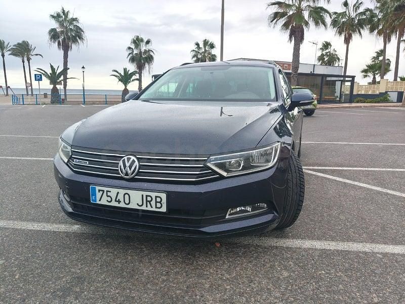 Usado VW Passat Edition 120 CV (88 kW) 2017 Azul Familiar