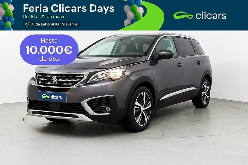 Usado Peugeot 5008 Allure 130 CV (95 kW) 2019 Gris / plata SUV