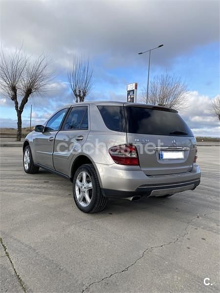 Usado Mercedes ML320 224 CV (164 kW) 2006 Beige SUV