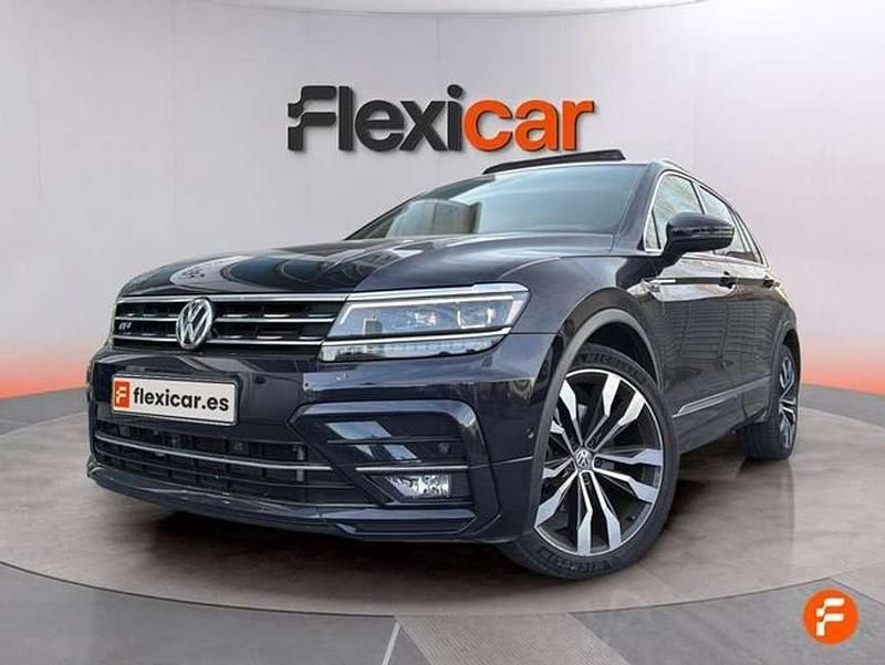Usado VW Tiguan Sportline 190 CV (139 kW) 2019 Negro SUV