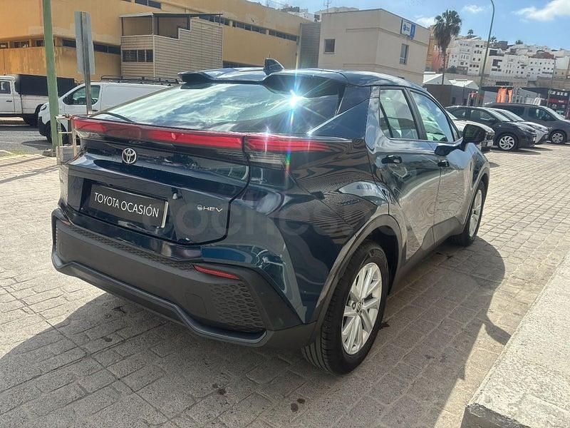 Używany Toyota C-HR Active 140 KM (102 kW) 2024 Niebieski SUV