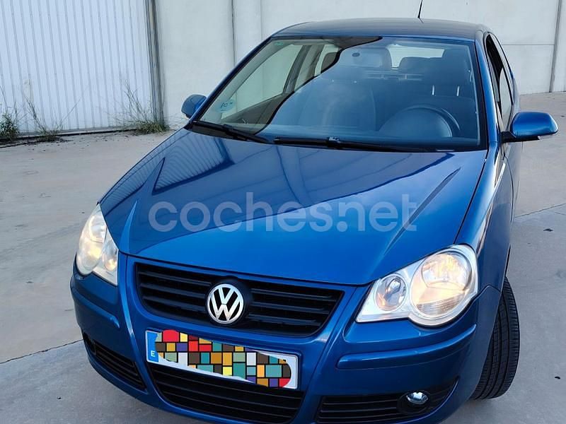 Azul Usado 2008 VW Polo Edition Berlina | 4750 € (Buen precio) - Imagen 1/4