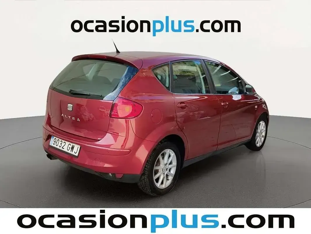 Usado Seat Altea Style 125 CV (91 kW) 2010 Rojo Monovolumen