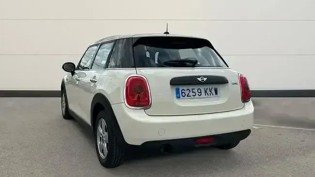 Usado Mini ONE 102 CV (75 kW) 2018 Blanco Utilitario
