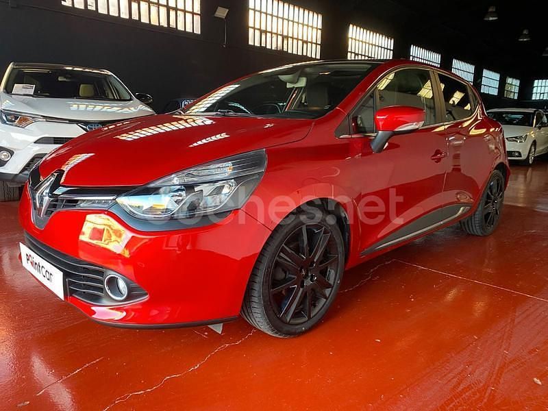 Rojo Usado 2016 Renault Clio IV Zen Berlina | 10.000 € (Buen precio) - Imagen 1/4