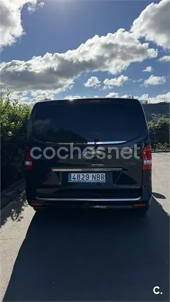 Usado Mercedes V220 Avantgarde 163 CV (119 kW) 2021 Verde Monovolumen