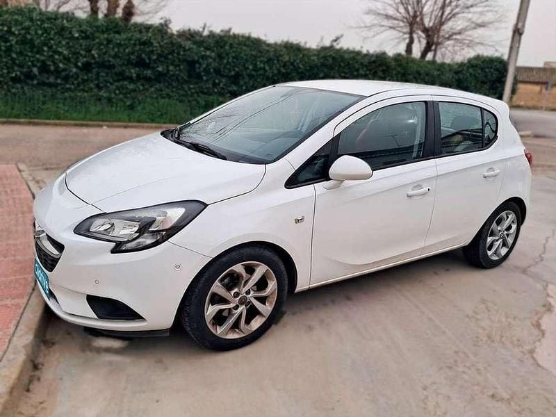 Usado Opel Corsa Color Edition 90 CV (66 kW) 2016 Blanco Utilitario
