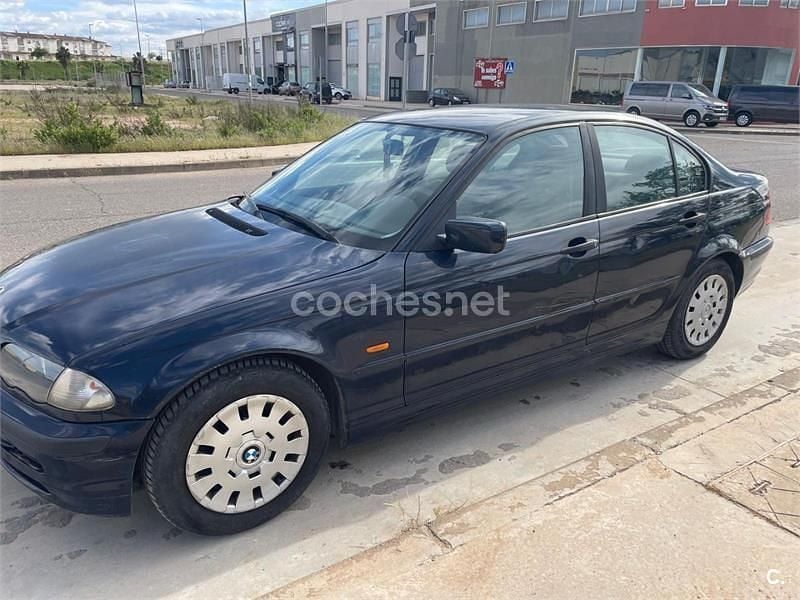Occasion BMW 320 136 ch (100 kW) 1999 Bleue Berline