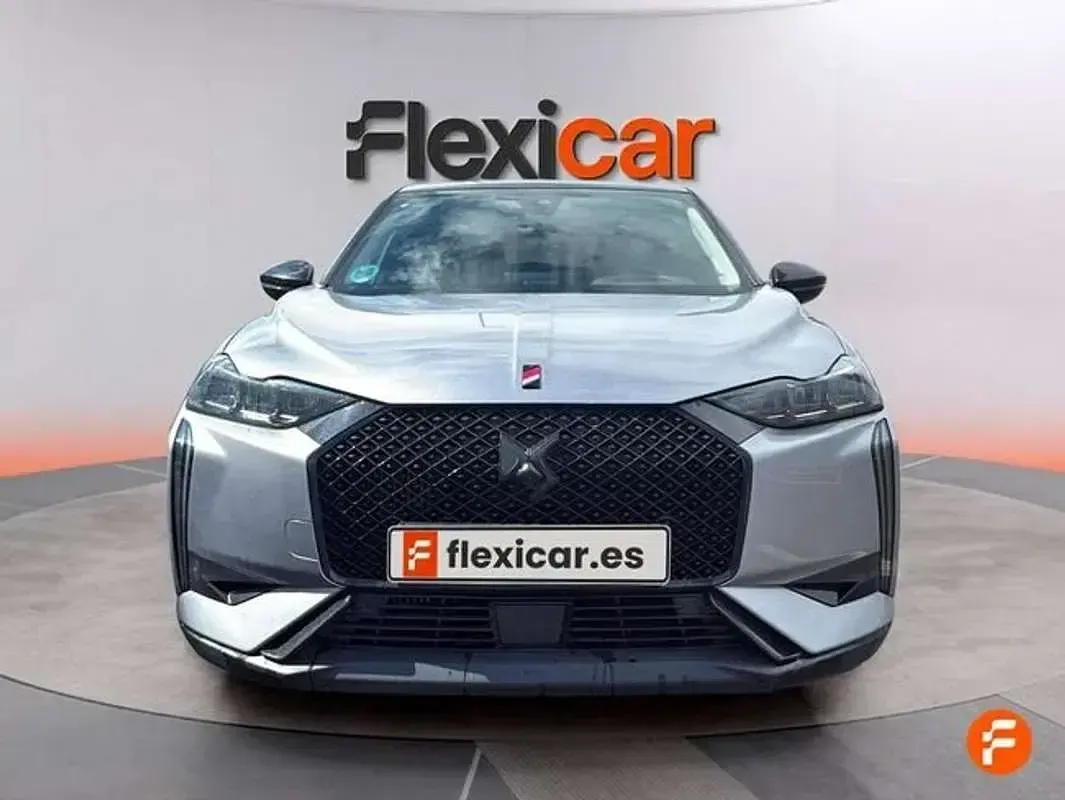 Usado DS Automobiles DS3 Crossback Performance 131 CV (96 kW) 2023 Gris SUV