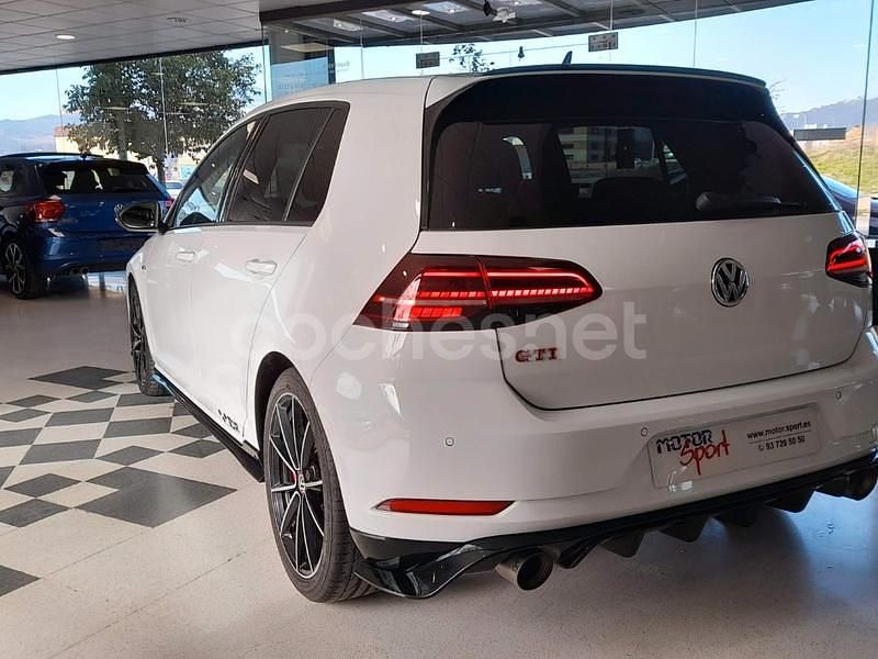 Usado VW Golf VII GTI Clubsport 301 CV (221 kW) 2021 Blanco Utilitario
