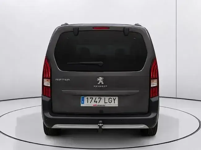 Usado Peugeot Rifter Allure 130 CV (95 kW) 2020 Gris Monovolumen