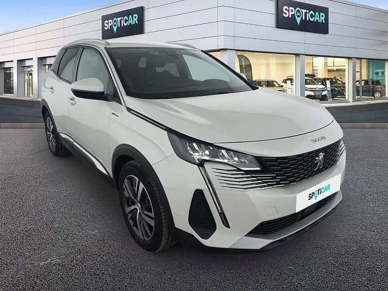 Usado Peugeot 3008 Allure 225 CV (165 kW) 2021 Blanco SUV
