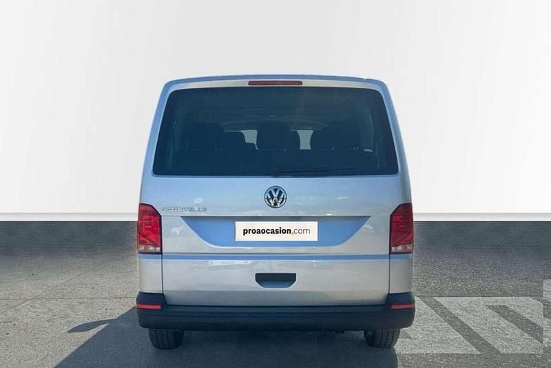 Usado VW Caravelle 110 CV (80 kW) 2021 Plateado Van
